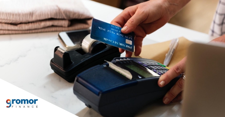 Benefits of no-fee debit card transactions for small businesses